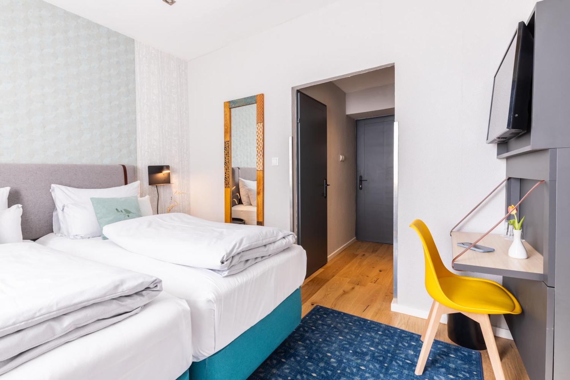 Standard Twin Room,1697773984:JPEG